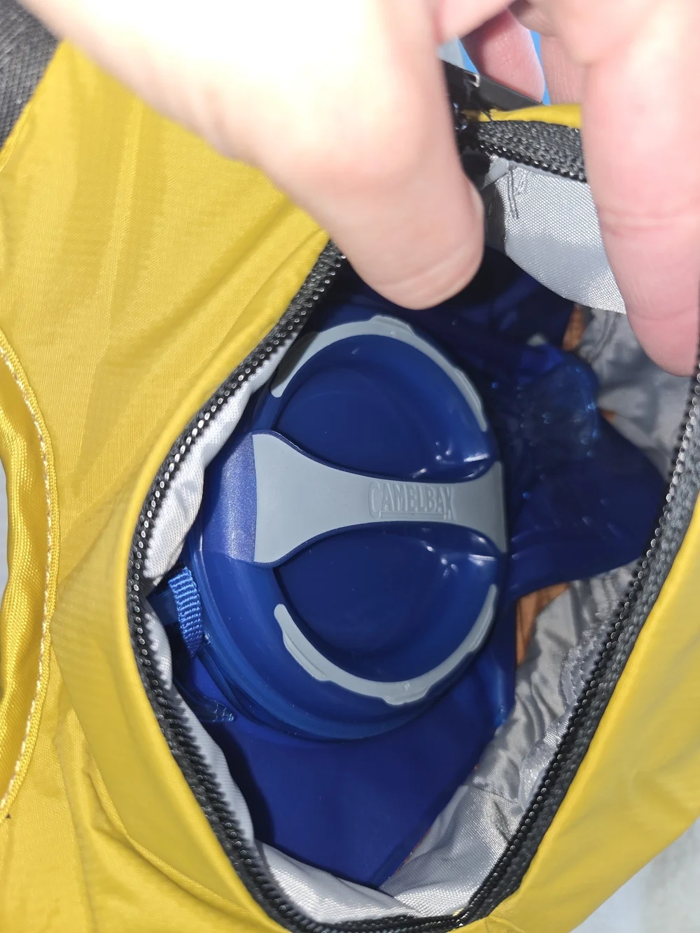 Camelbak compact hydrobak